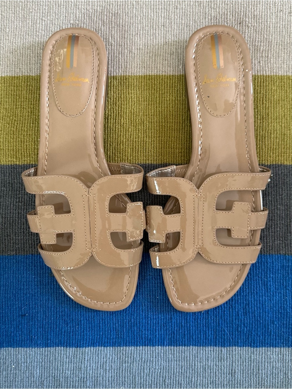 Sam Edelman beige patent leather bay slide sandals